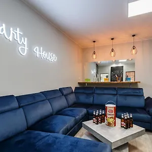 #partyhouse , Poznań Polska